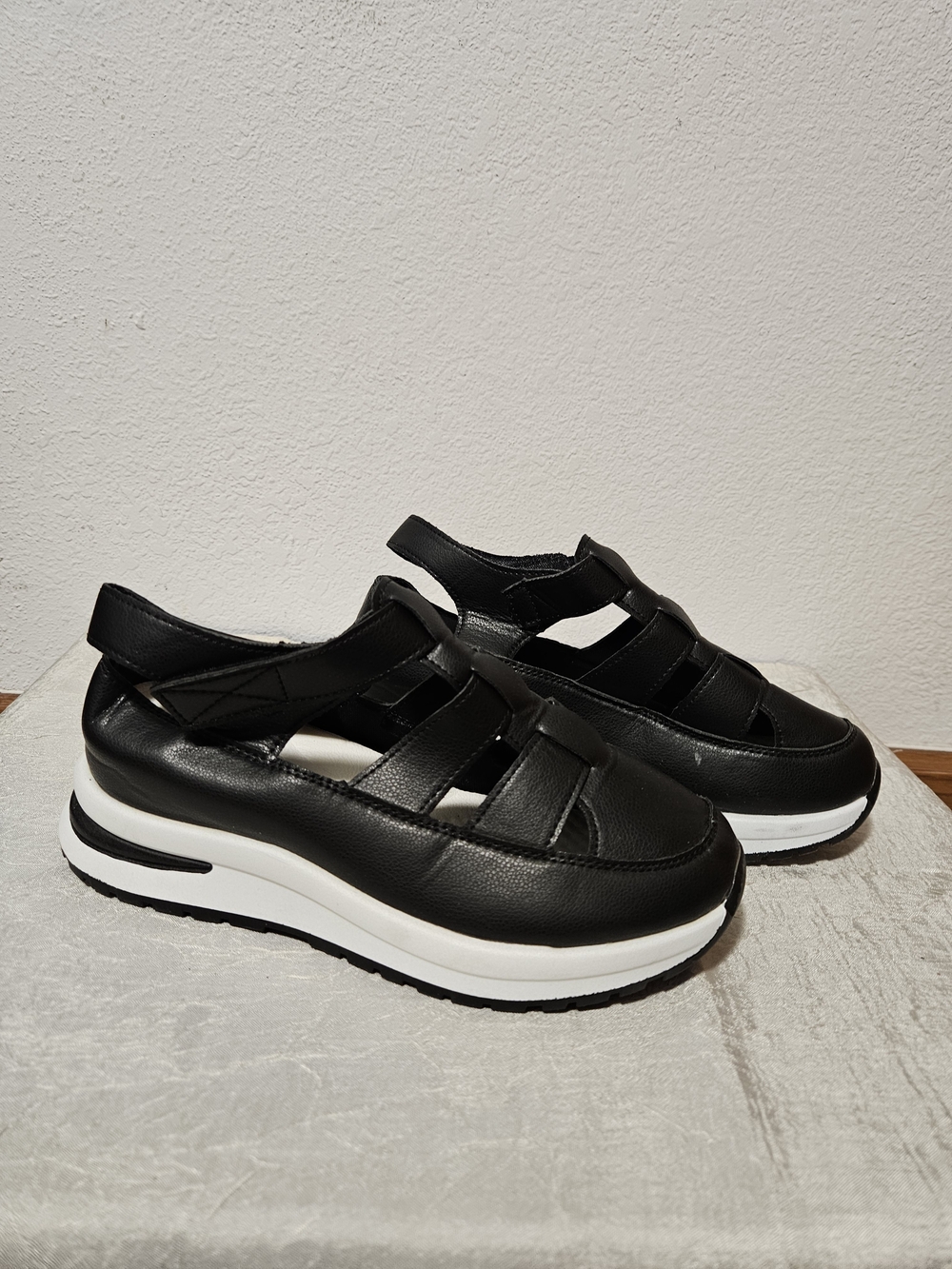 Women's Black Platform Fisherman Sandals with White Sole